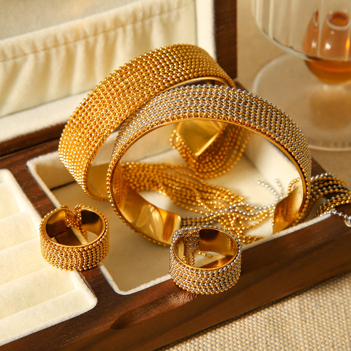 ANELLO ELEGANCE CON PENDENTI IN ORO ACCIAIO INOX 304 REGOLABILE