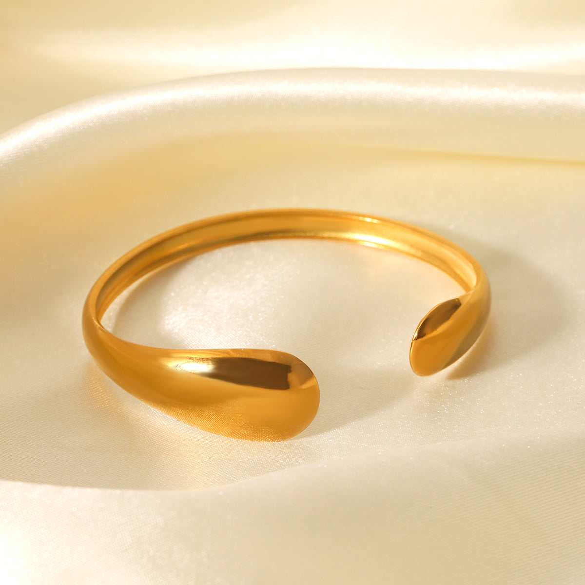 BRACCIALE SNAKE RIGIDO IN ORO ACCIAIO INOX 304