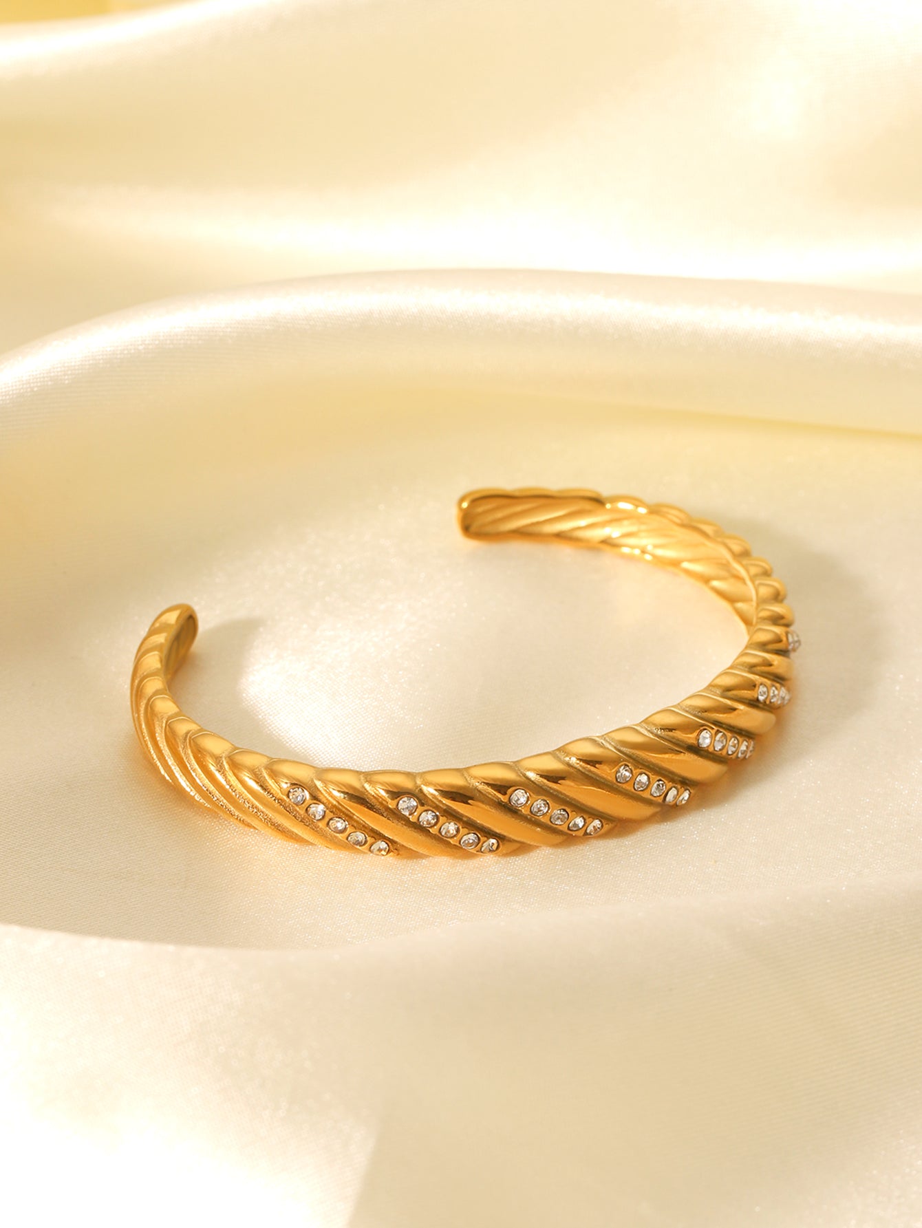 BRACCIALE ANTIQUE  RIGIDO CON STRASS ACCIAIO INOX 304 REGOLABILE