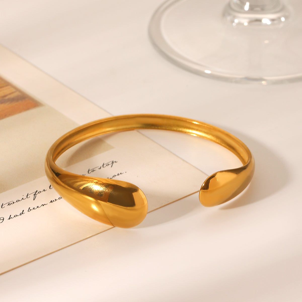 BRACCIALE SNAKE RIGIDO IN ORO ACCIAIO INOX 304