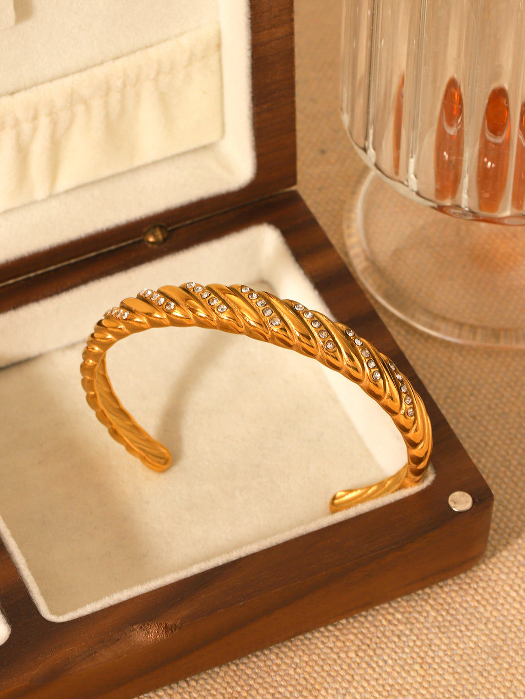 BRACCIALE ANTIQUE  RIGIDO CON STRASS ACCIAIO INOX 304 REGOLABILE