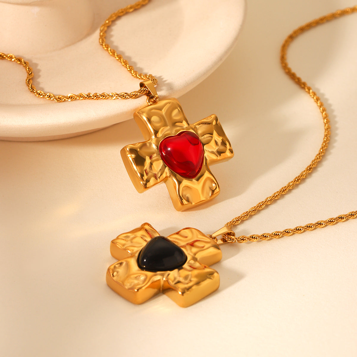 COLLANA SACRO CUORE IN ORO CON PIETRA CUORE ROSSA ACCIAIO INOX 304 REGOLABILE