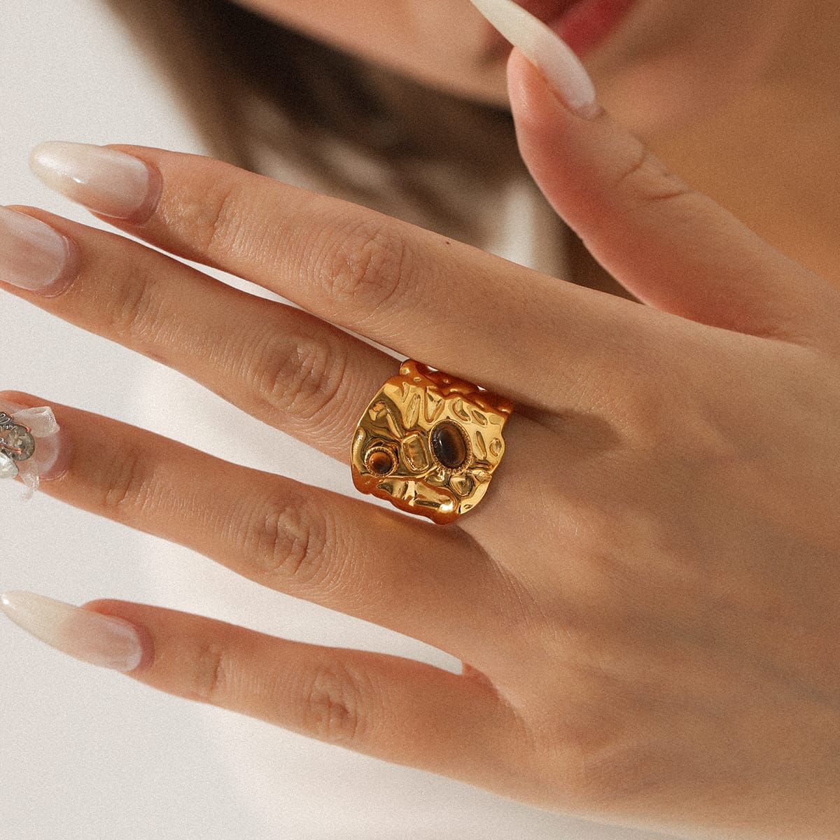ANELLO TIGER IN ORO CON PIETRA ACCIAIO INOX 304